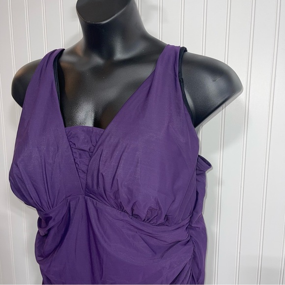 Lands' End Women's Purple One Piece Swimsuit - Picture 2 of 7